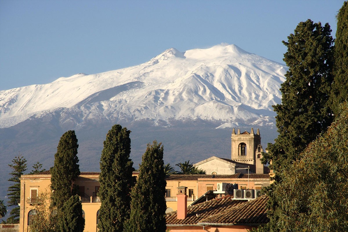 Vulkan Etna ponovo eruptirao
