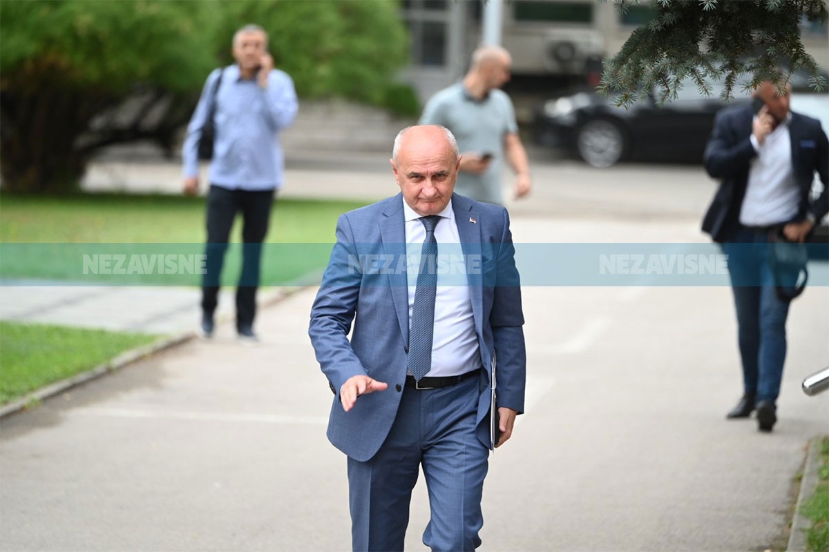 Socijalistička partija želi da Petar Đokić i Selma Čabrić ostanu i u novoj vladi Republike Srpske