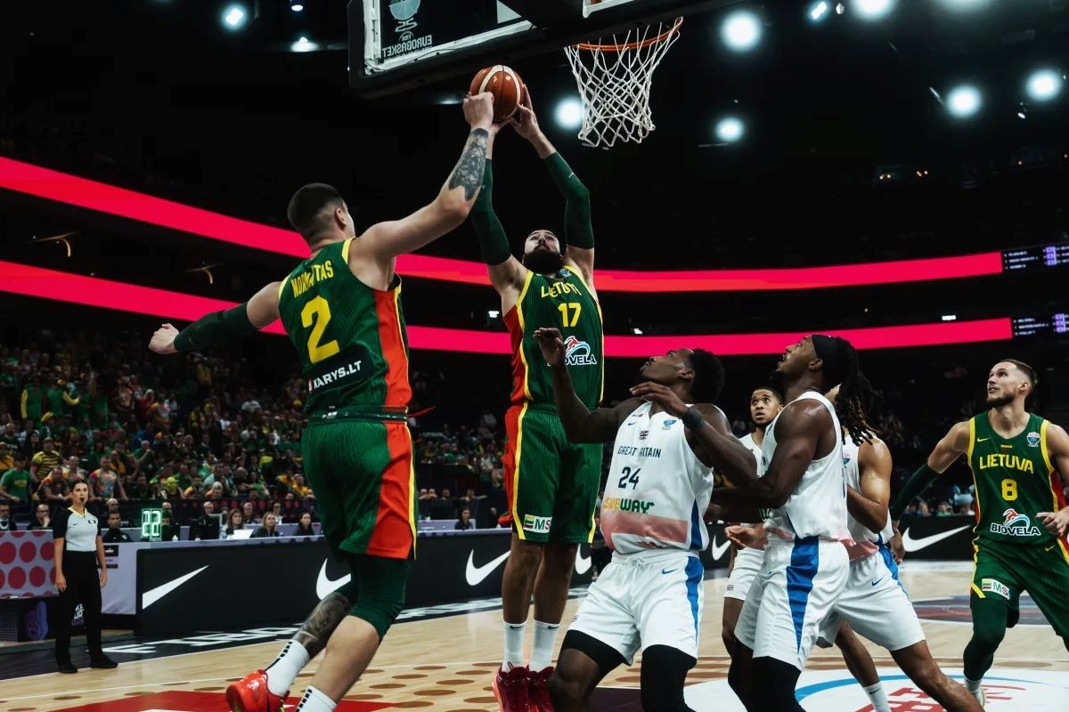 Počelo je: Jedan od favorita silan na startu Eurobasketa