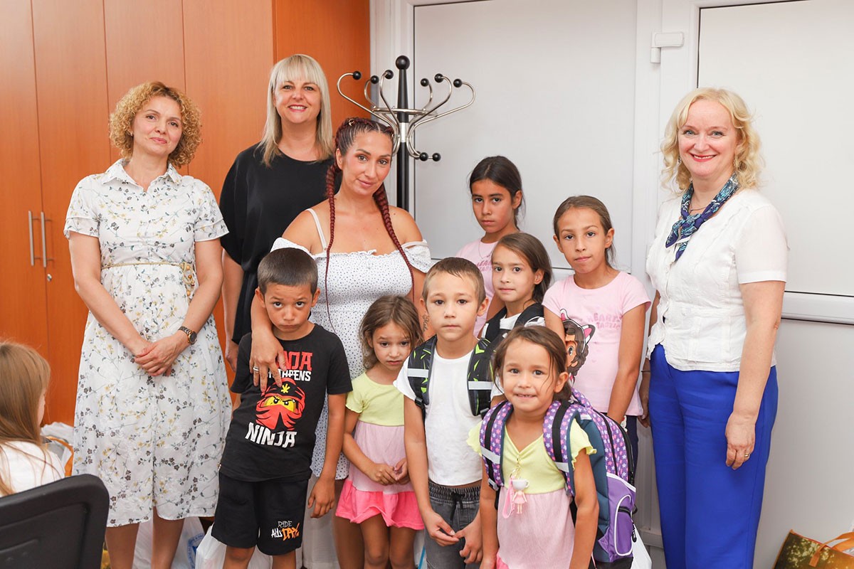 Pribor učenicima i studentima romske nacionalne manjine