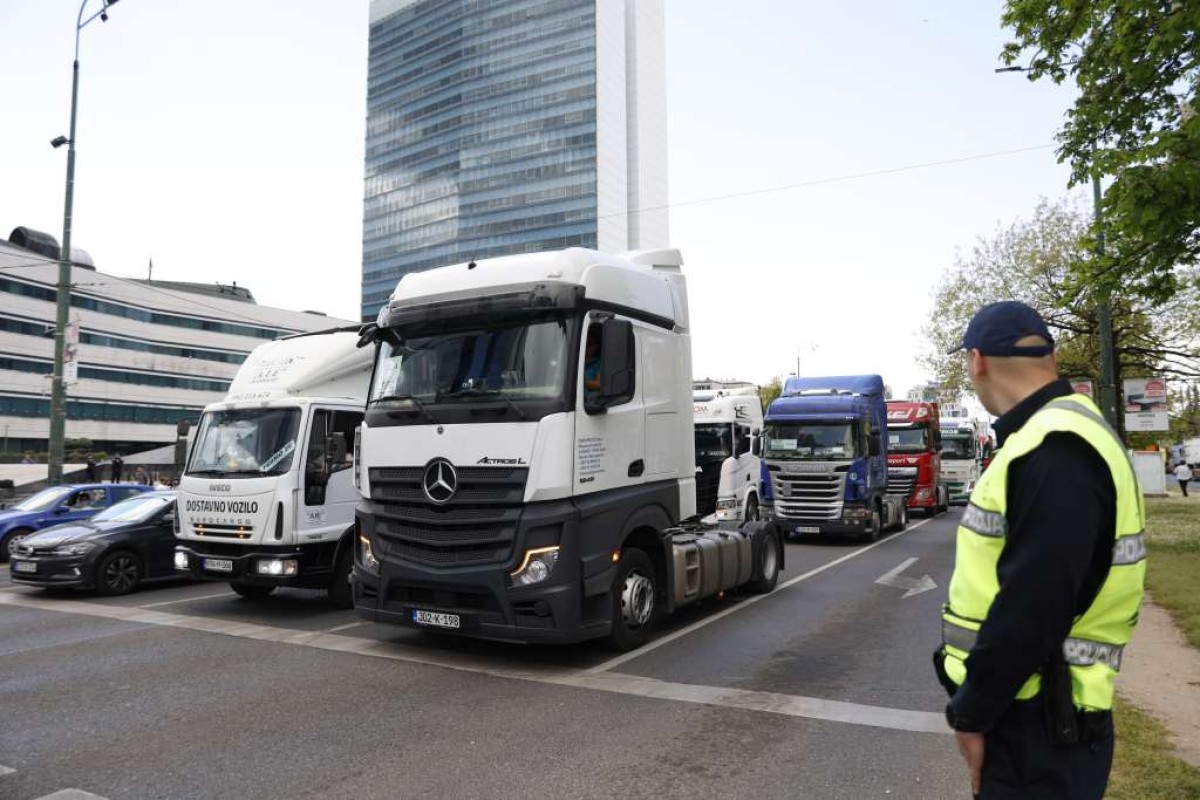 Prevoznici najavljuju proteste za 1. septembar: Sve staje
