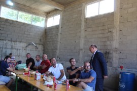 Vozači kamiona blokirali ulaz u Trebinje, Luka Petrović im donio da ...