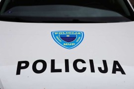 Nesavjesni vozač vozilom teško povrijedio pješaka, pa pobjegao