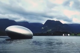 Norveškom pluta "sjajno jaje”: Šta je to? (VIDEO)