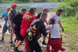 Kvadom sletjela u Vrbas u Banjaluci: Pomogli joj pripadnici Oružanih ...