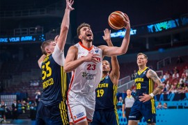 Kakav spektakl na početku nokaut faze Eurobasketa: Turska jedva sa Švedskom