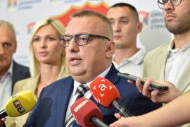 Lider SDS-a o paljenju Vukanovićevog vozila: Srpska sve više liči na ...