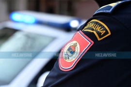 Hapšenje u Bijeljini: Nožem se suprotstavio policiji i blokirao vrata