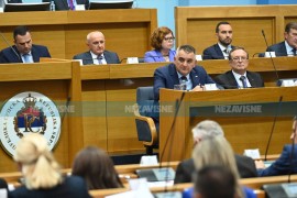 Minić poslanicima: Nećemo ići na izbore ukoliko tako odlučite