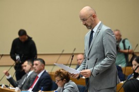 Ovo su zaključci koje vlast predlaže zbog prijevremenih izbora za ...