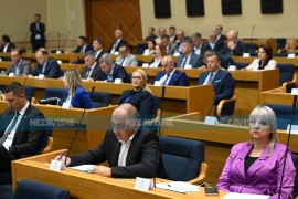 Vlast optužuje opoziciju da želi preuzeti vlast i institucije