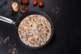 Sočna pljeskavica u umaku od gljiva
