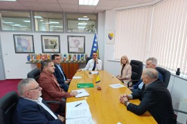 Lakić: Zrak se ne prodaje, ne zatvara i ne predaje