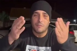 Darko Lazić napravio žurku u dvorištu: "Dođe mi tako dok kuvam" ...