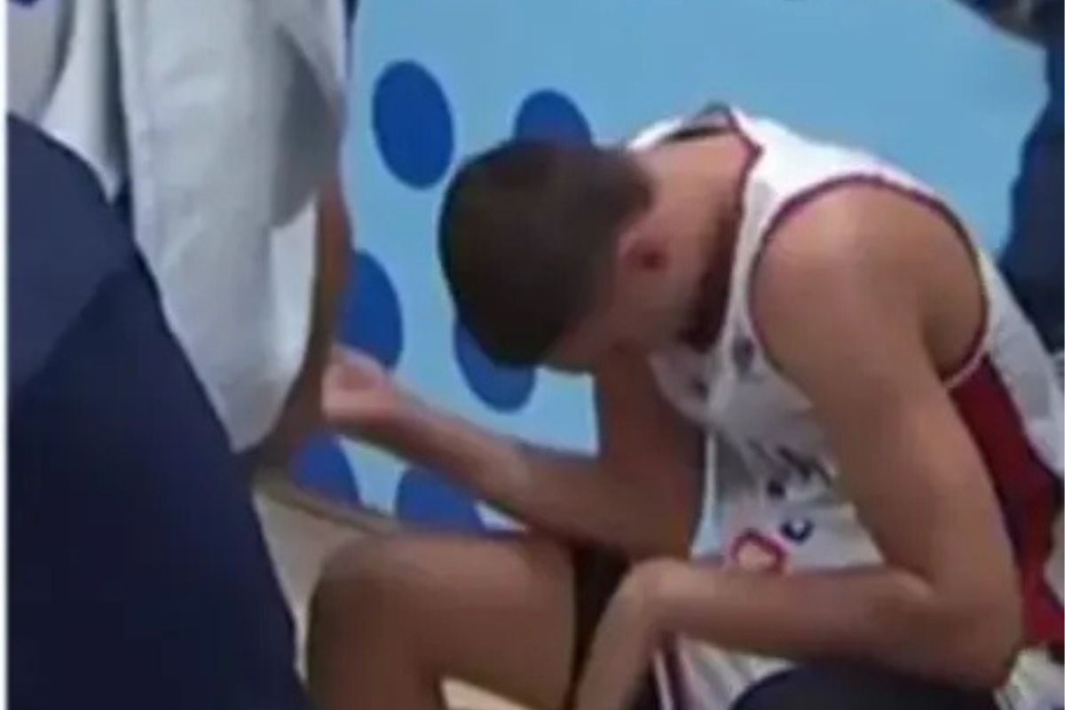 Nikola Jović krvav napustio teren