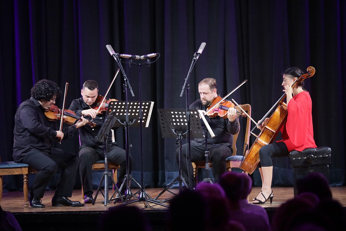 Drugi dan "A String festa": Edukacija, vrhunska muzika i instrumenti u fokusu