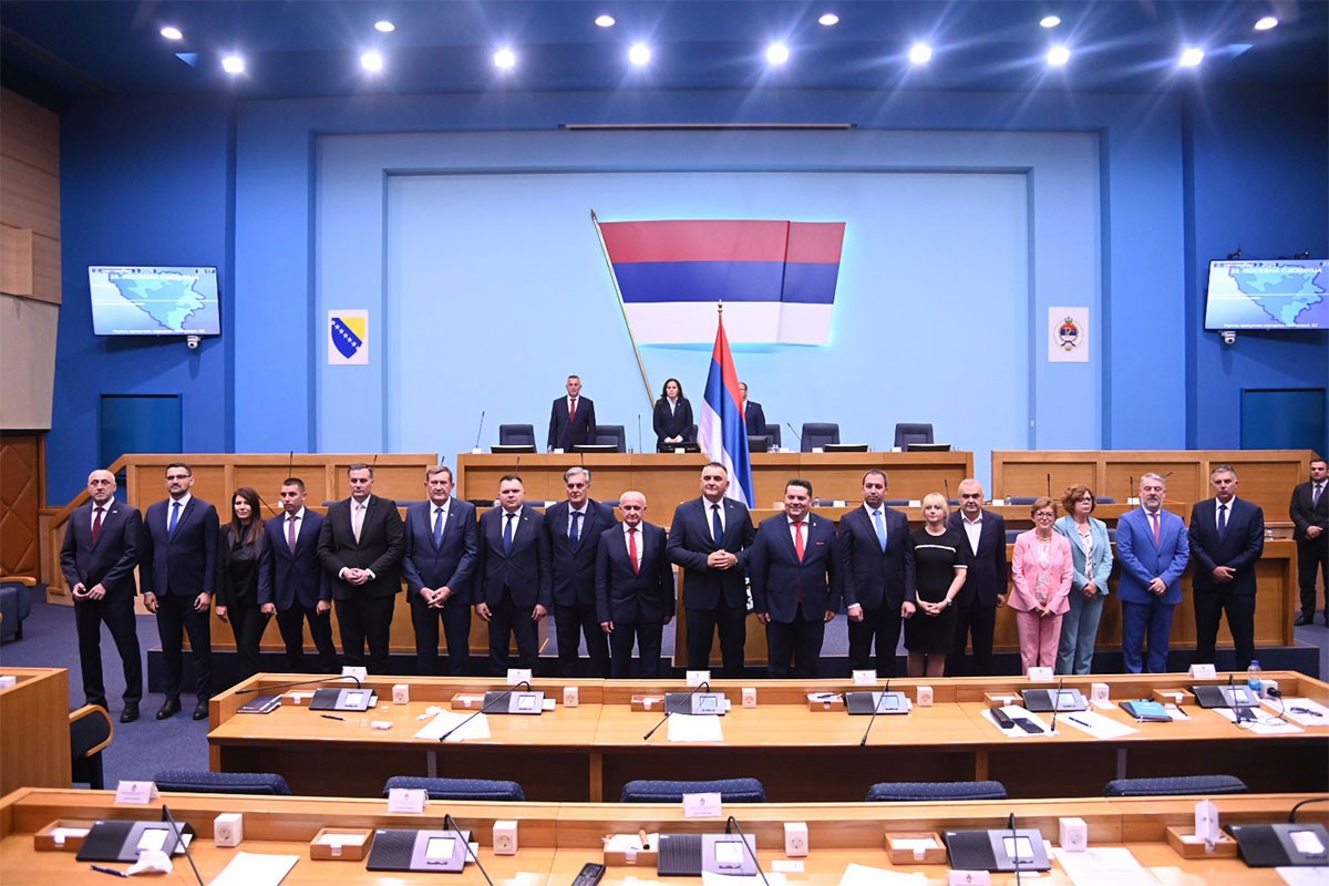 Odluka objavljena u Službenom glasniku RS: Minić i ministri 9. septembra preuzimaju dužnost