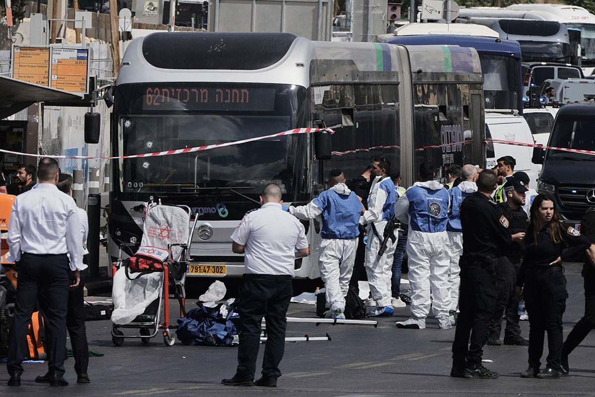 Naređeno rušenje kuća u rodnim gradovima napadača na autobus u Jerusalimu