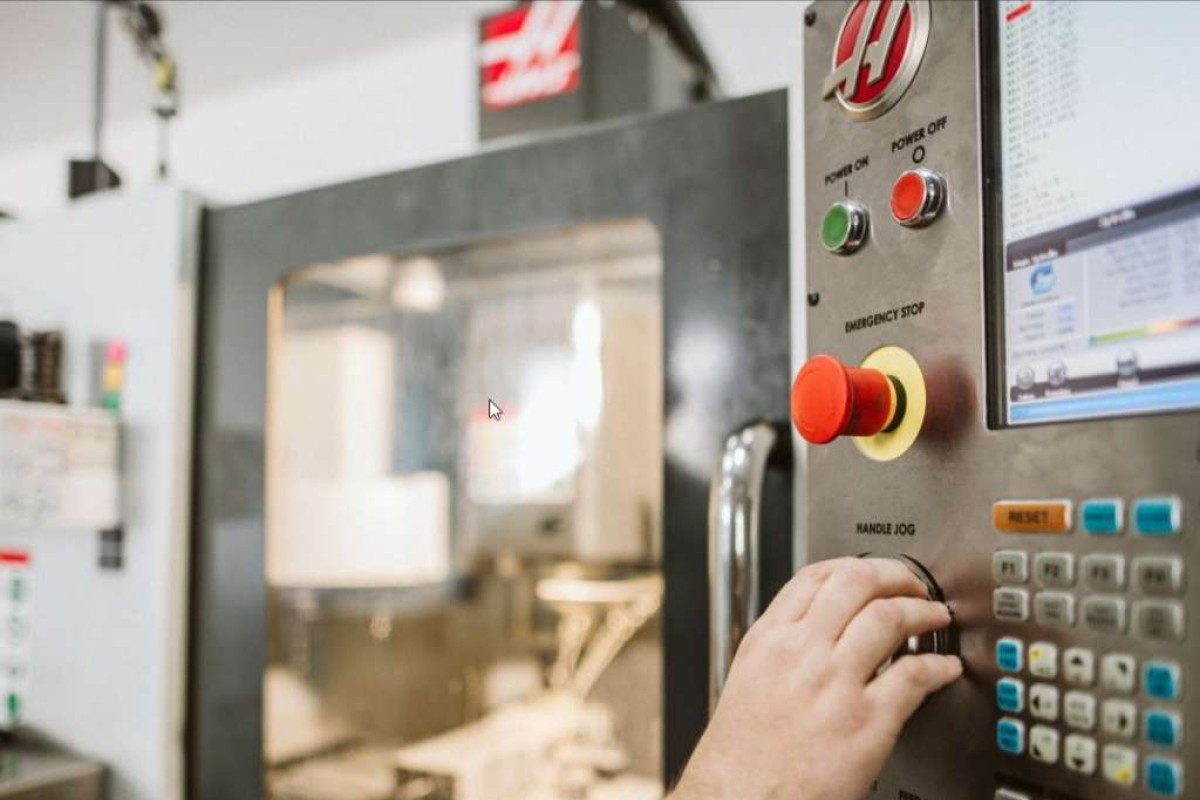Besplatne obuke za kuvare, sobarice i CNC operatere