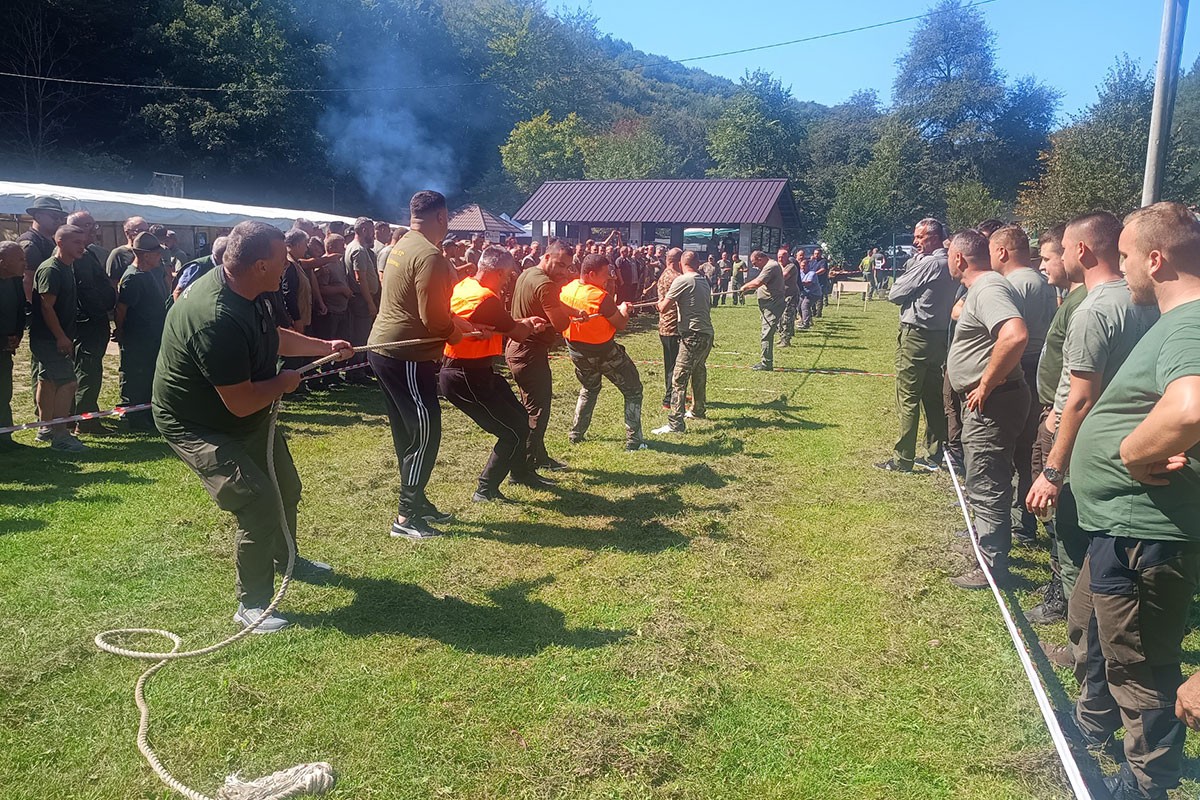 Druženje lovaca prije početka lovne sezone
