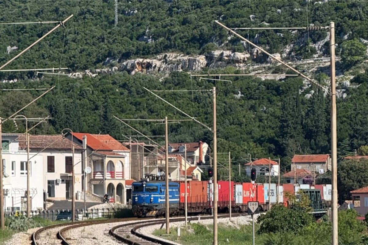 Pokrenut željeznički saobraćaj od Ploča preko BiH do Beograda