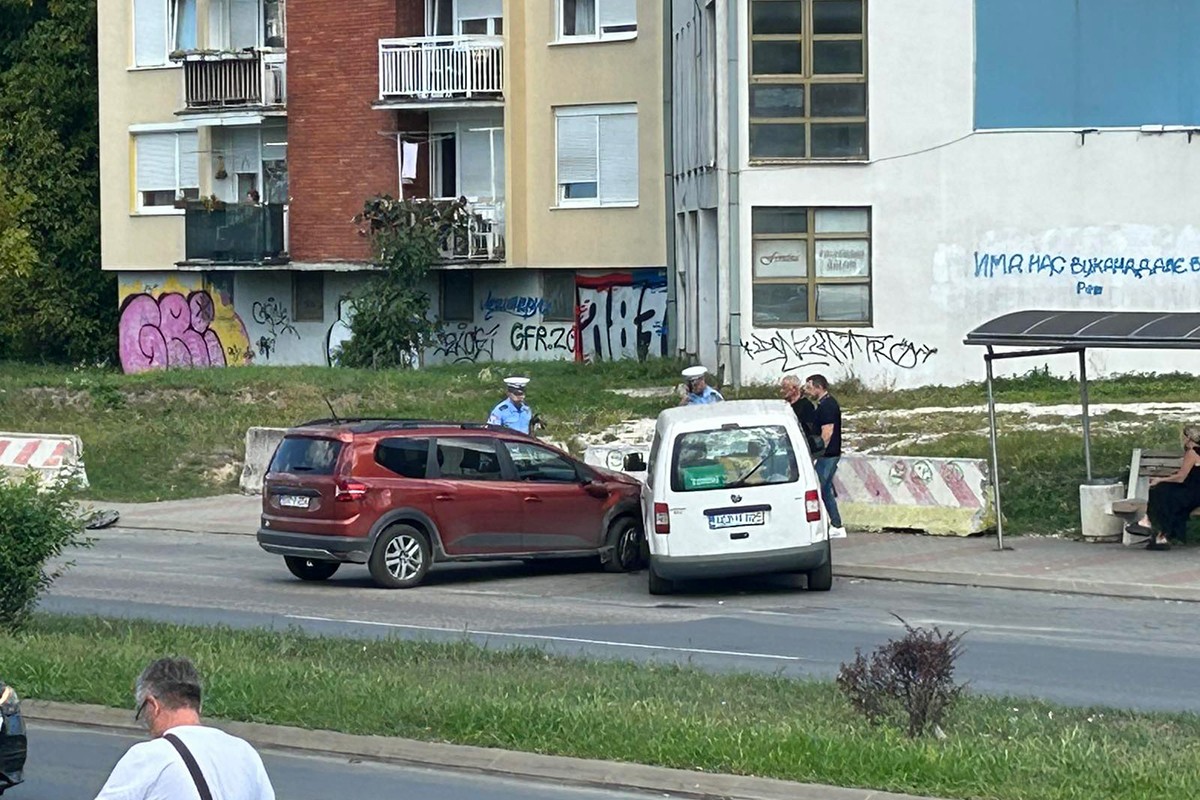 Sudar u Banjaluci, povrijeđen vozač