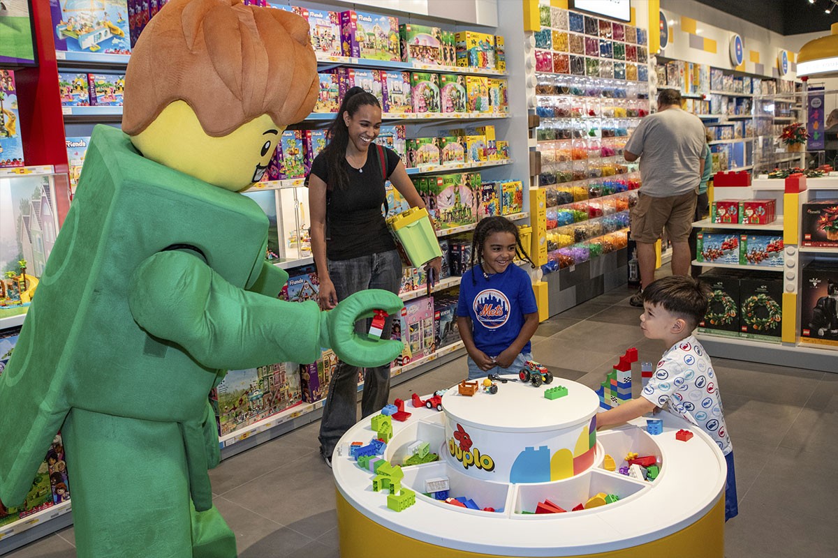 Lego kupuje zabavne centre od Merlina, vlasnika muzeja Madam Tiso