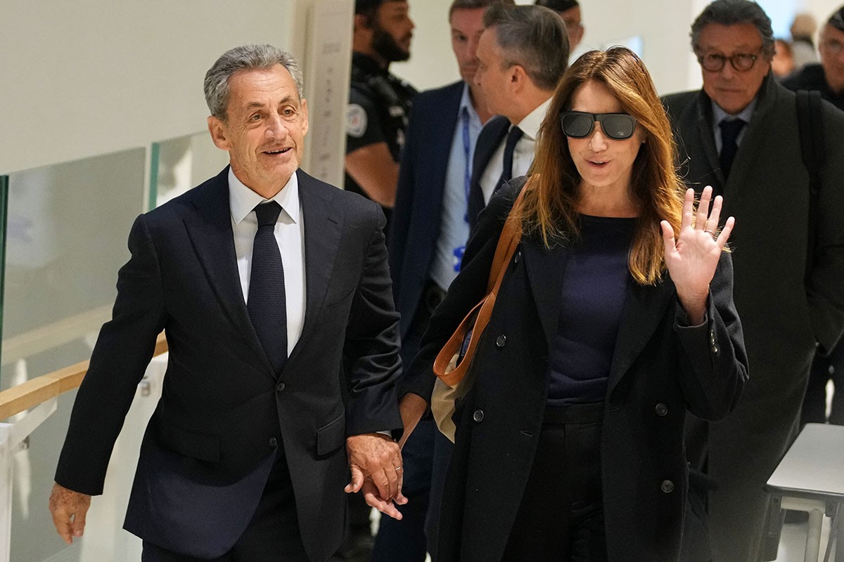 Sarkozi proglašen krivim