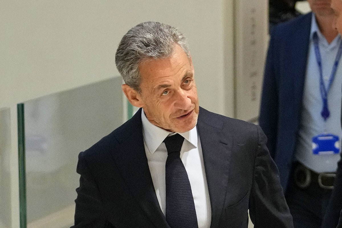 Sarkozi osuđen na pet godina zatvora