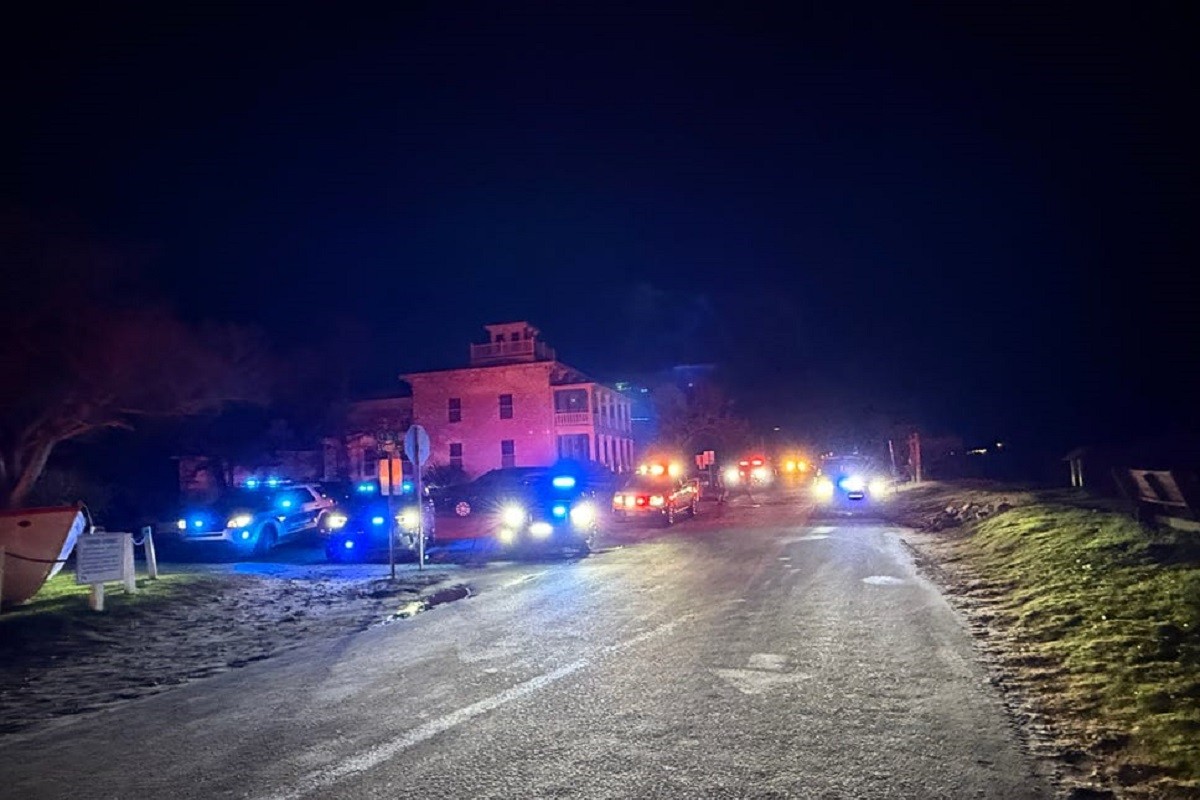 Sa čamca pucao prema baru, najmanje troje mrtvih