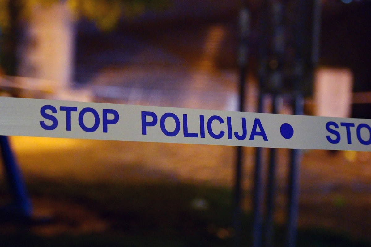 Pucnjava u Hrvatskoj: Ispalio hice na pijaci, ljudi u panici