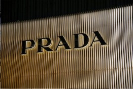 Prada preuzima Versace