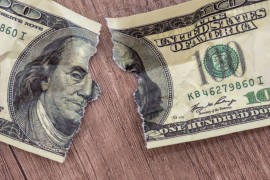 Dolar u situaciji neviđenoj 22 godine