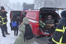 Drama na Divčibarama: Dva autobusa puna đaka ostala zavijana u ...