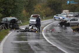 Teška nesreća kod Prijedora, poginuo vozač (FOTO)
