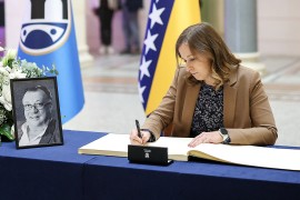 Austrijska ministarka se upisala u Knjigu žalosti povodom smrti Halida ...