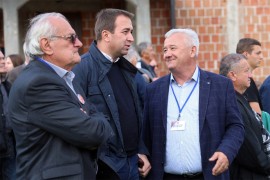 Selak: Vječna slava junacima koji su odbranili granice RS