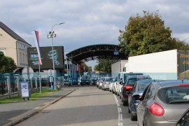 Nova pravila EU: Kolone i gužve na granicama nisu nestale (FOTO)