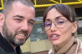 Emina Jahović i Čeda Jovanović bili zadržani na granici s BiH?