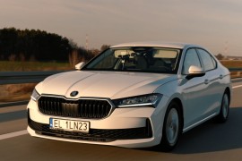 Škoda Superb s jednim rezervoarom goriva prešla rekordnih 2.831 km