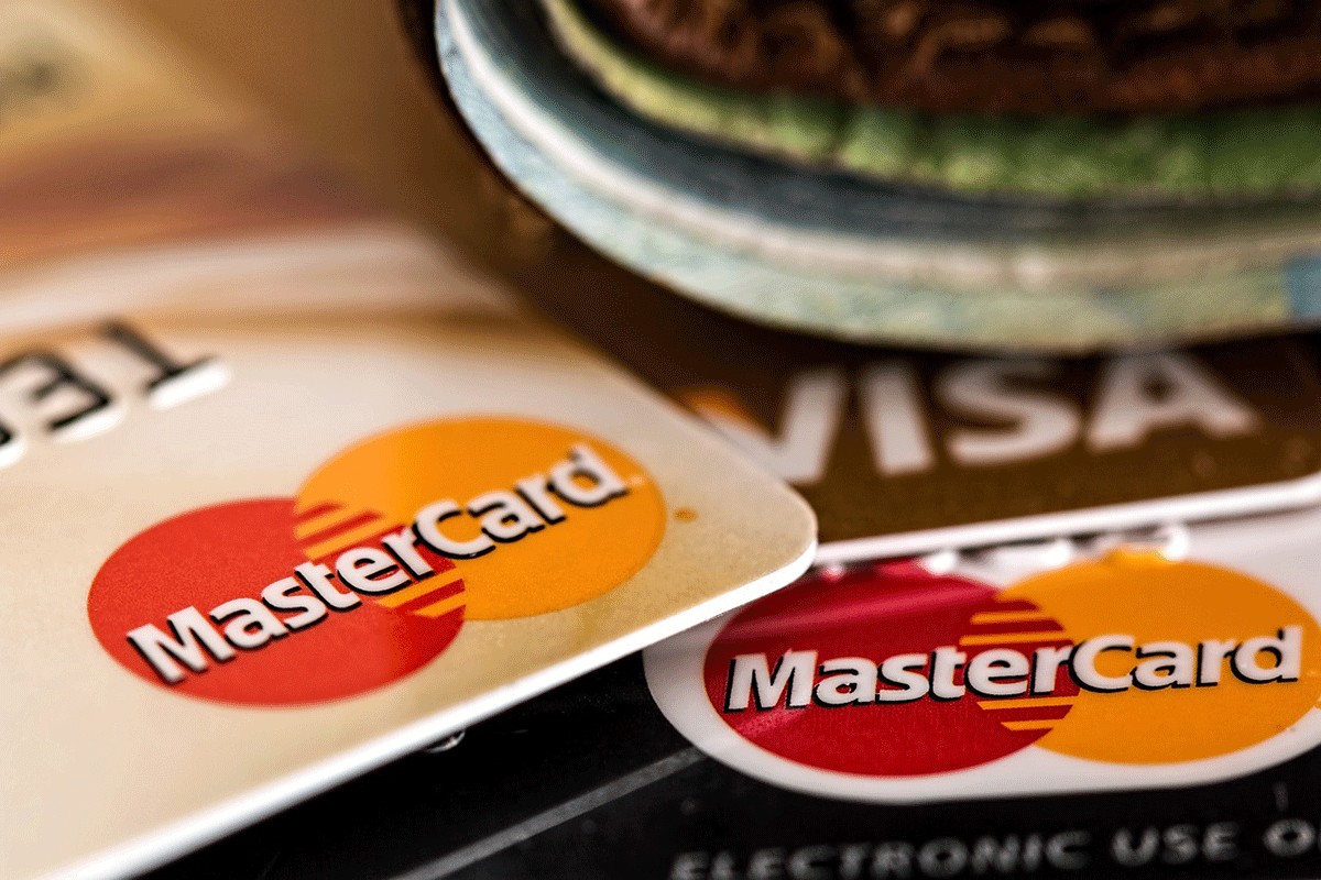 Stablecoini prestigli Visu i Mastercard po godišnjem obimu transfera