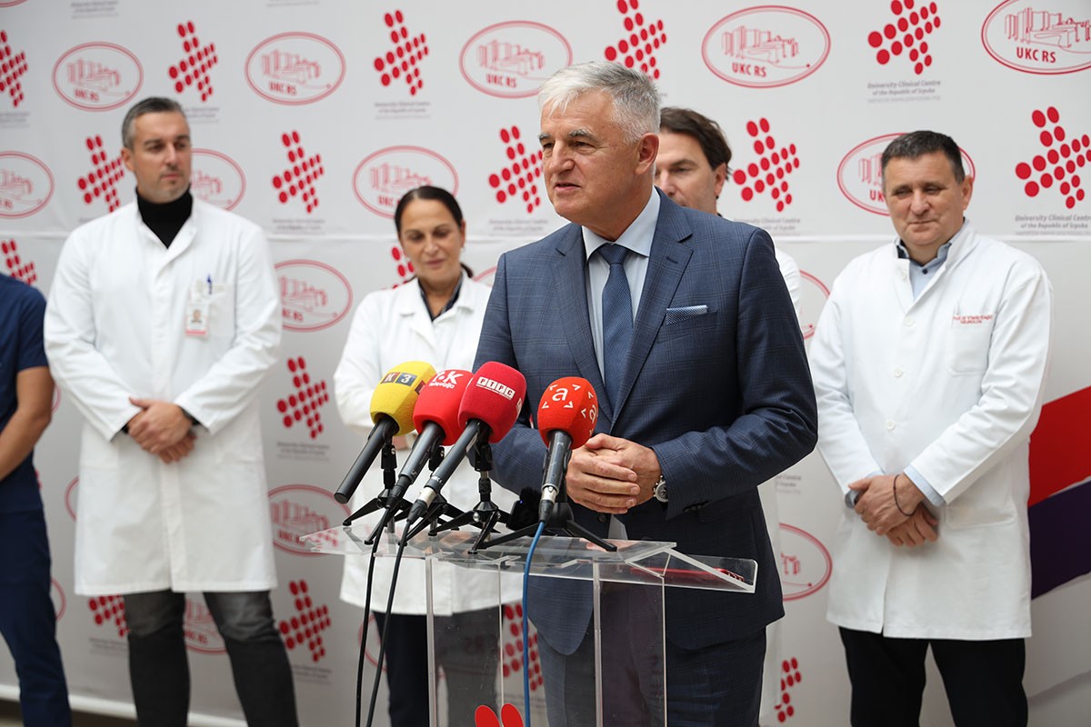 Milomir Ninković, poznati hirurg, u posjeti UKC RS