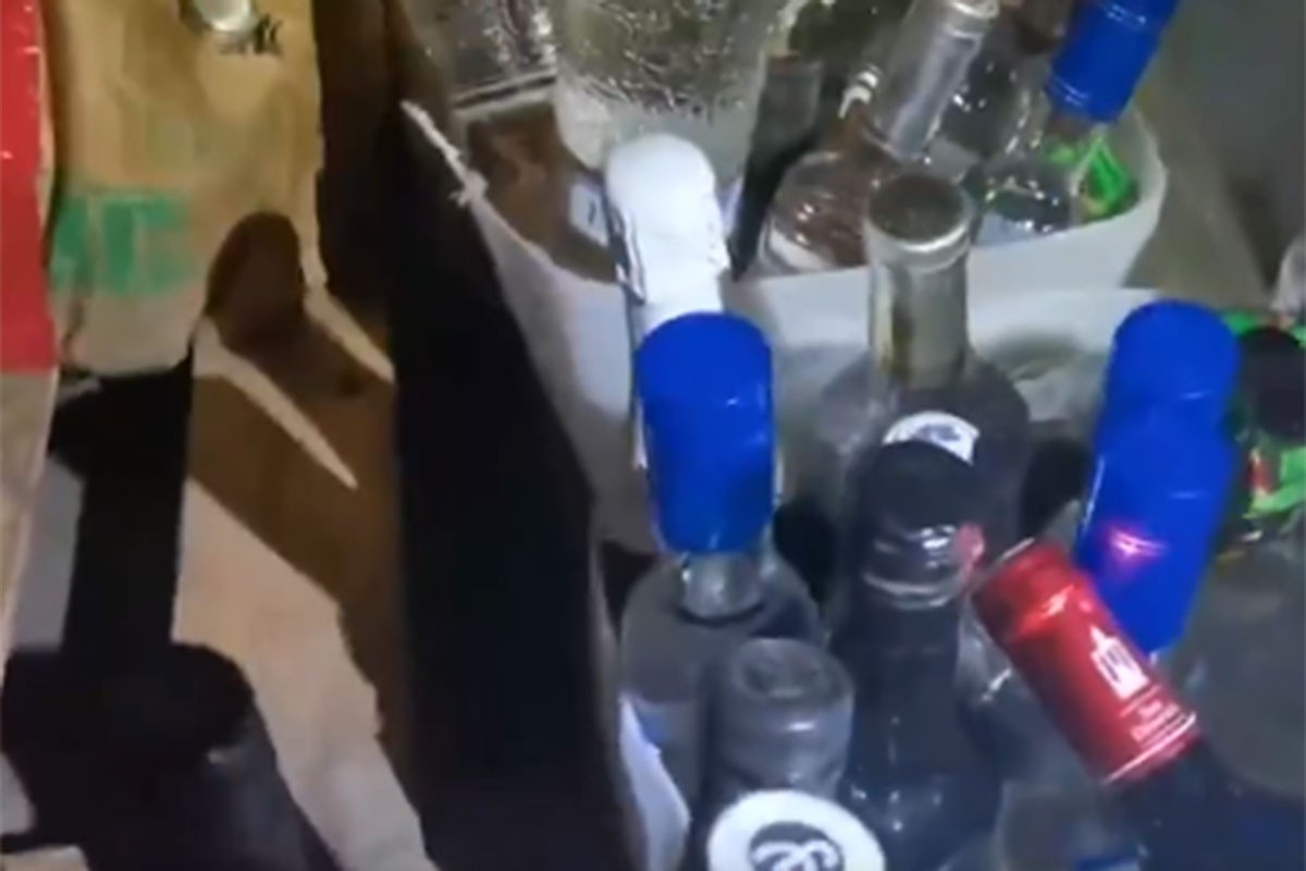 Masovno trovanje alkoholom u Rusiji, više od 40 mrtvih (VIDEO)
