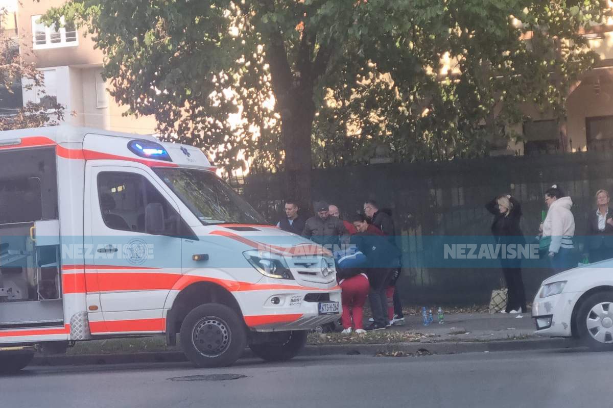 Udes kod zgrade Vlade RS u Banjaluci, hitna na licu mjesta