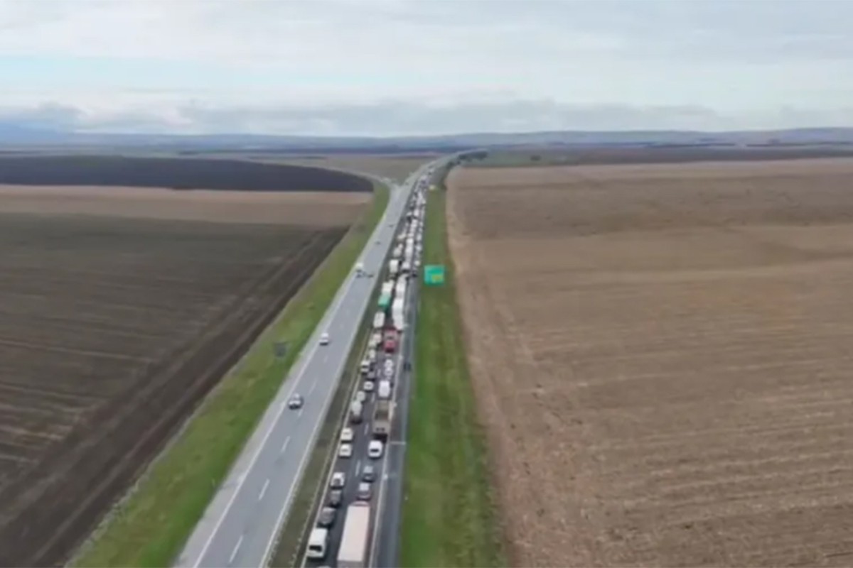Nepregledna kolona vozila na auto-putu Beograd-Novi Sad (VIDEO)