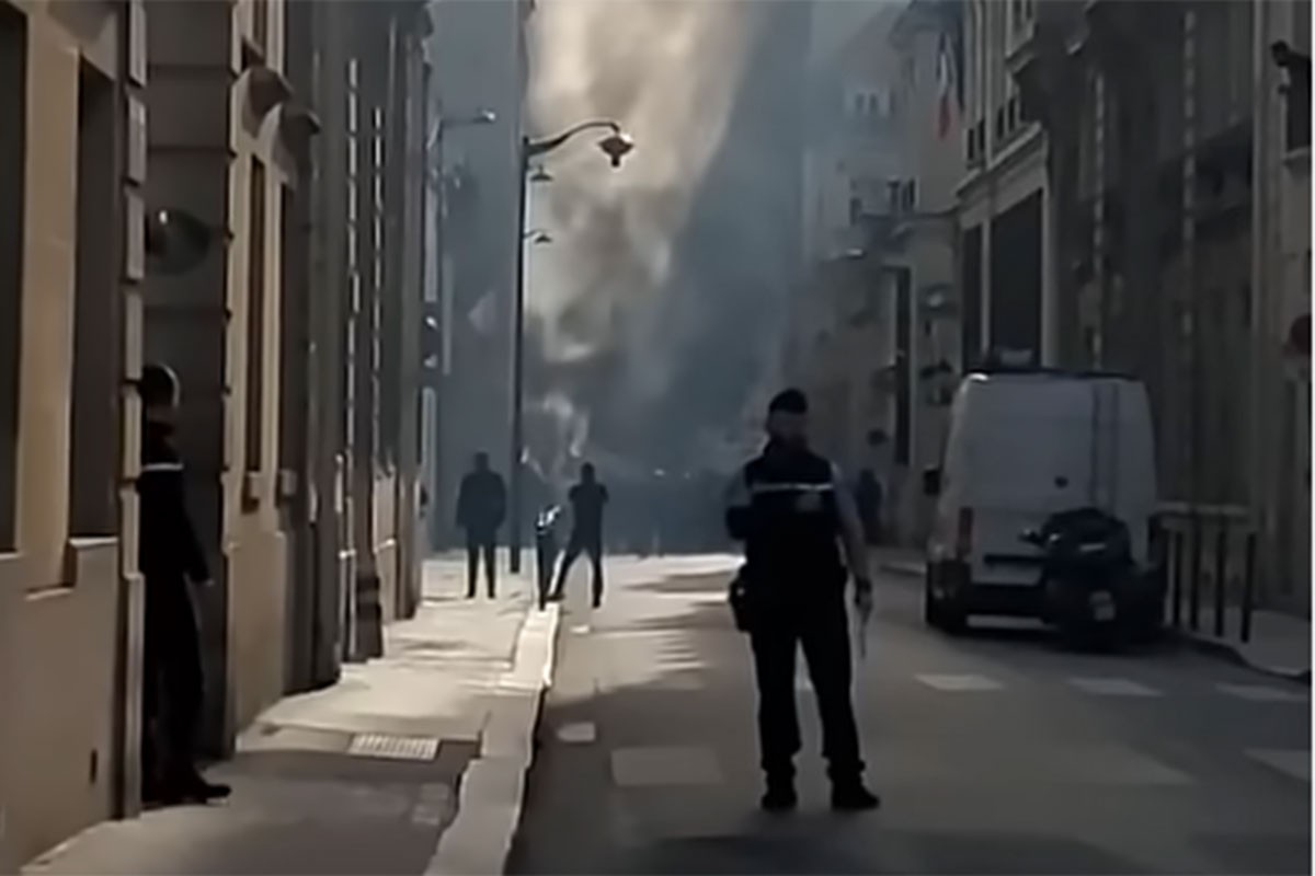 Eksplozije u centru Pariza: Detonacije u blizini kancelarije premijera