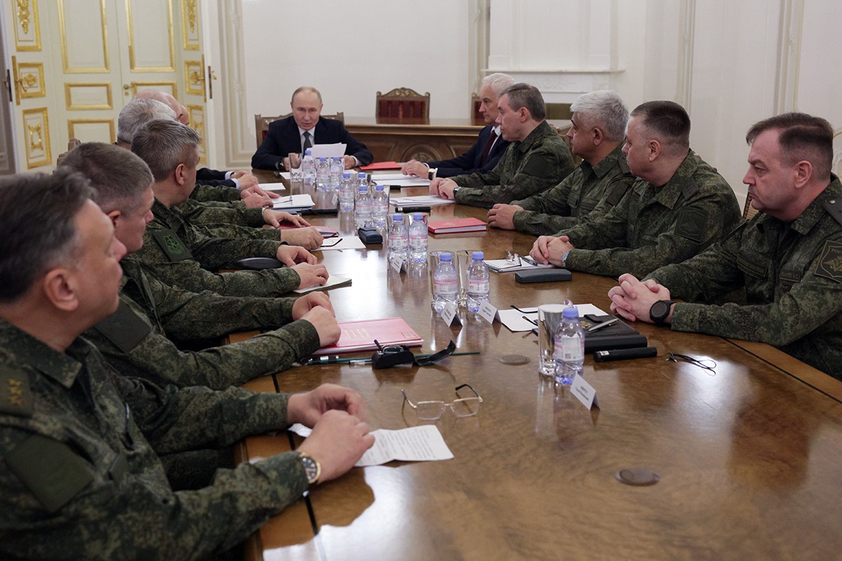 Putin: Ukrajinska vojska se povlači duž cijele linije fronta