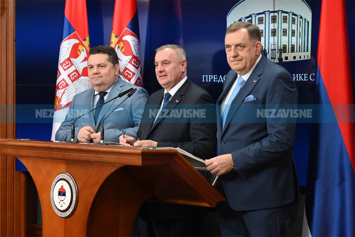 Produžene mjere zabrane: Dodik, Stevandić i Višković se moraju javljati policiji