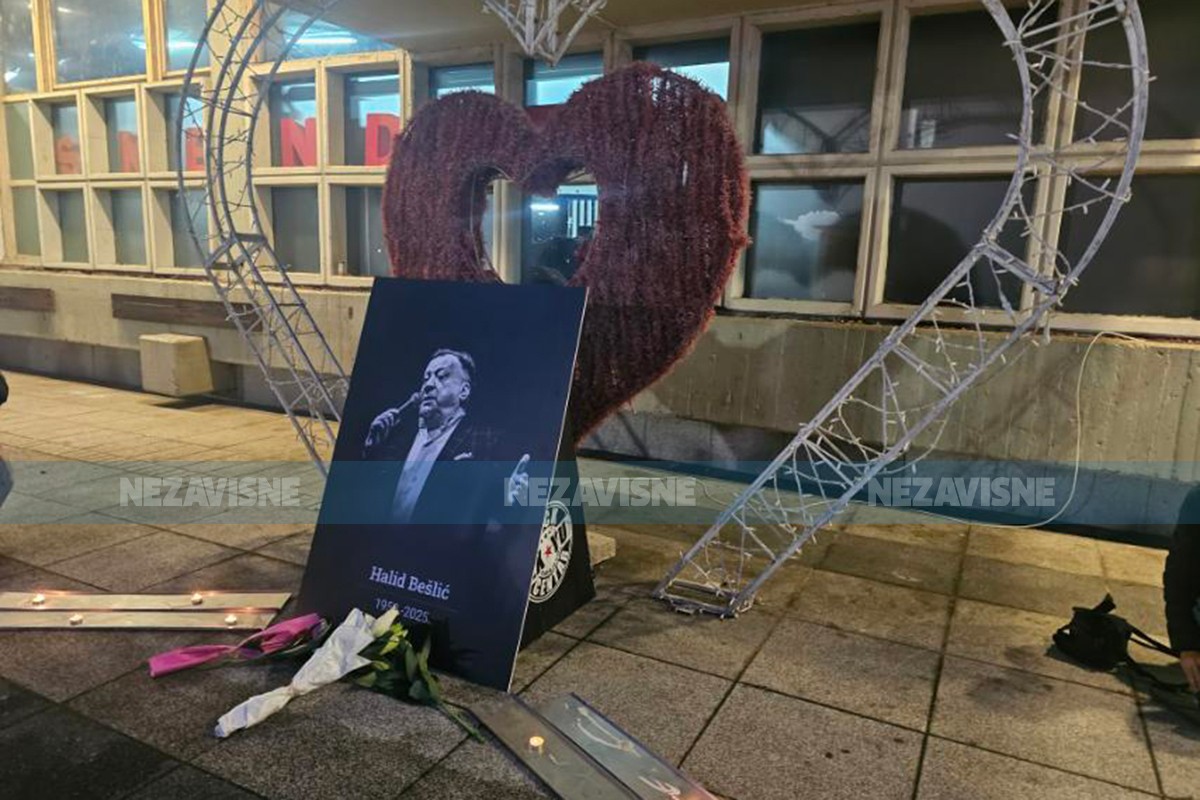Sarajevo se pjesmom i ljubavlju oprašta od velikog Halida Bešlića (FOTO, VIDEO)