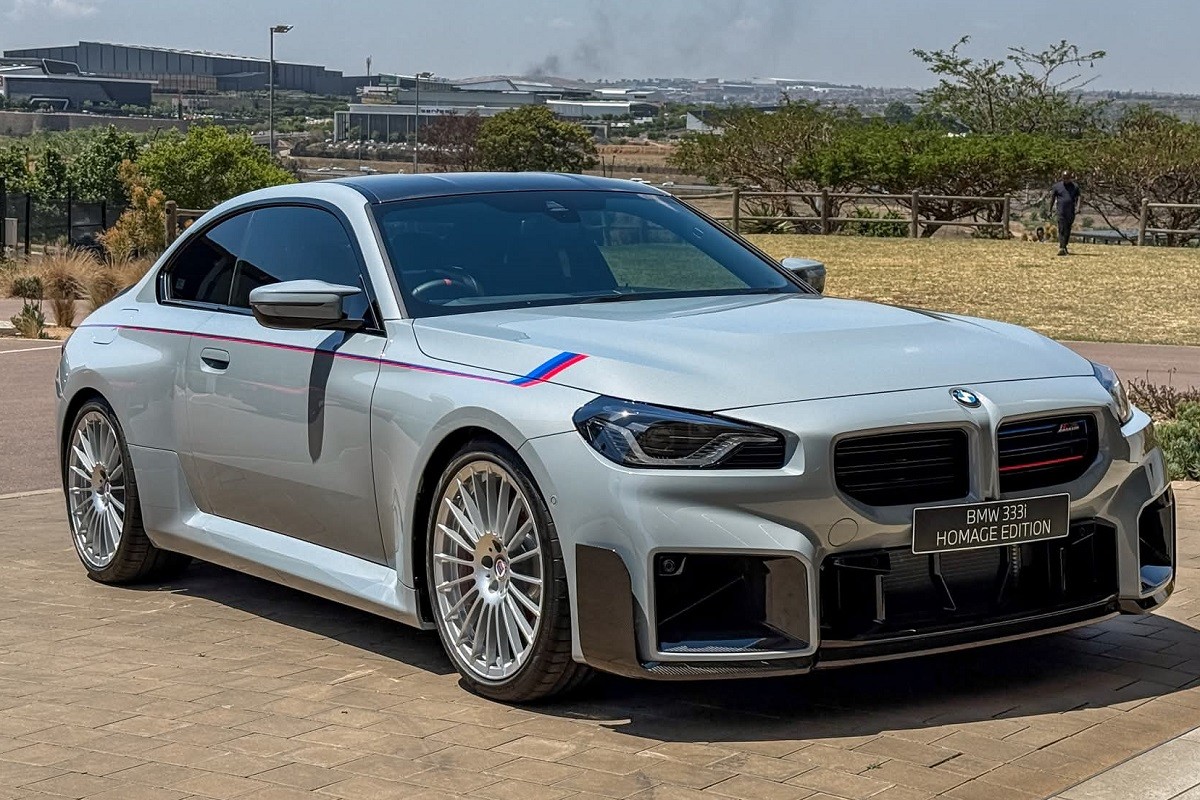 Stigao je BMW 333i Homage Edition